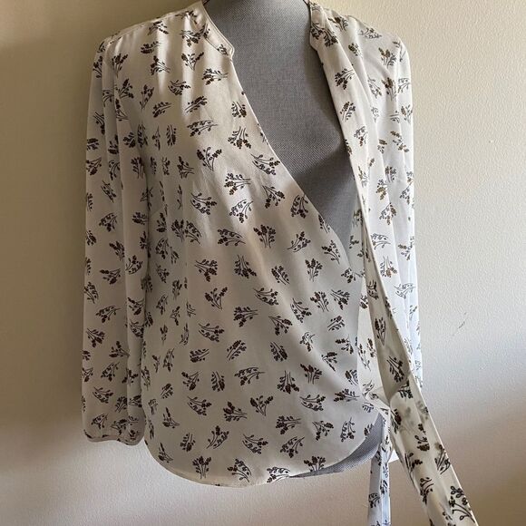 1. State Women’s Floral Long Sleeve Wrap Blouse - Picture 8 of 9